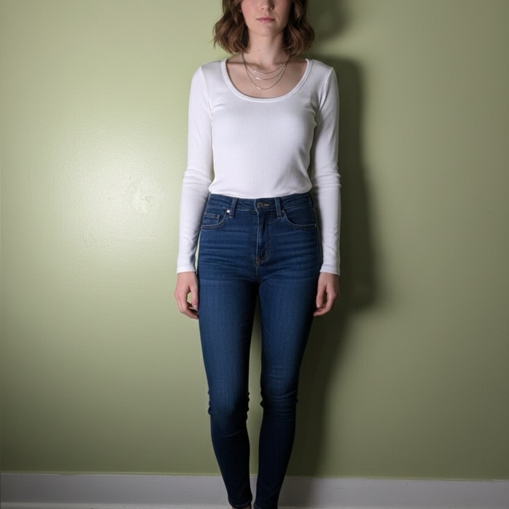 Cyrus essentials size, large White Long Sleeve Top / blouse